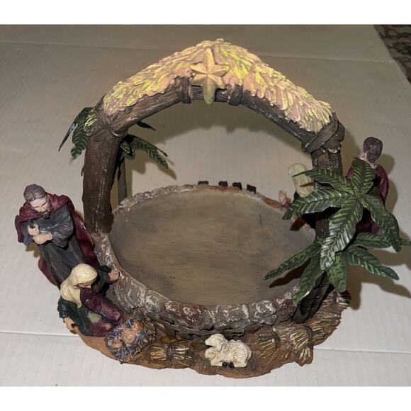 Nativity Center Piece Basket Mary Joseph Baby Jesus Lamb Kirklands 2002 - Picture 1 of 4